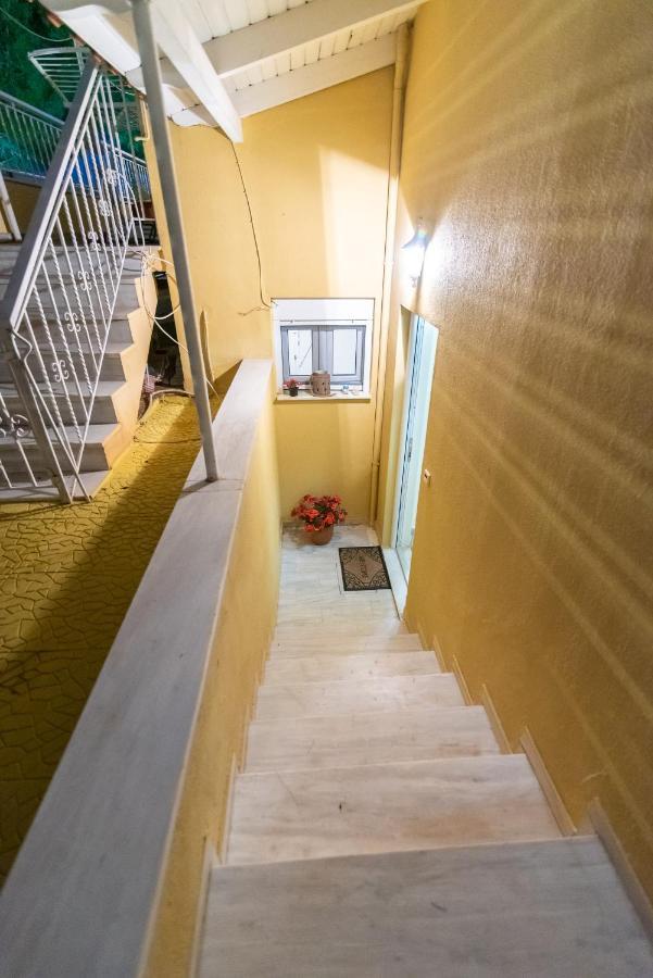 Pine Trees Apartment Preveza Exterior foto